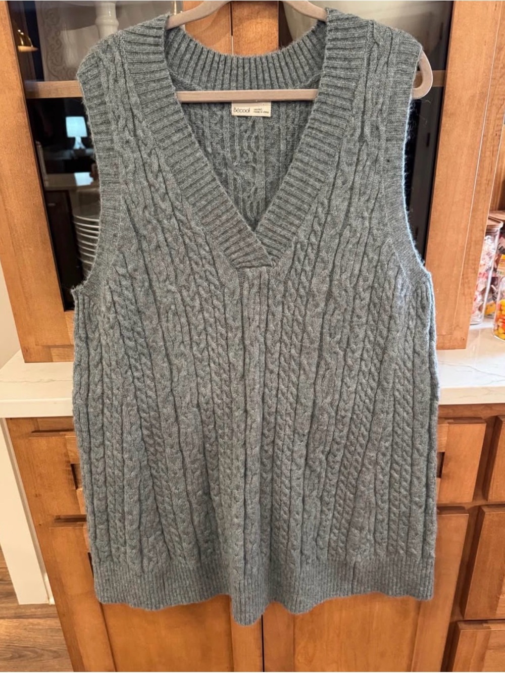 Cable-Knit V-Neck Sweater Vest in Heather Gray -